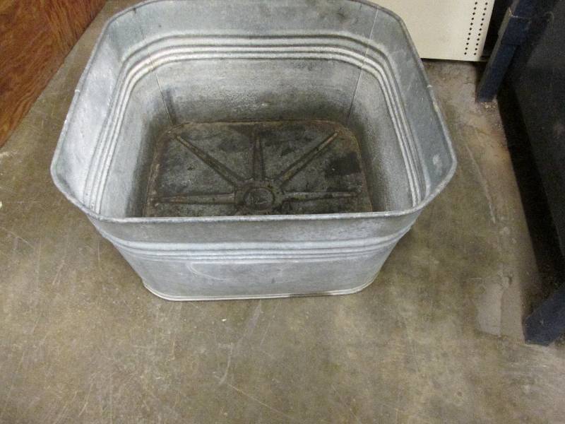 Vintage square wash tub...