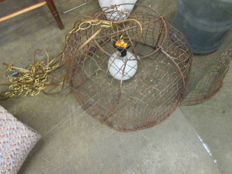 Hanging metal lamp...