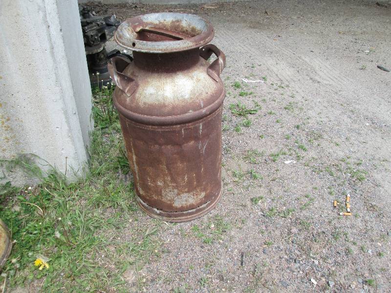 Metal milk can with lid...