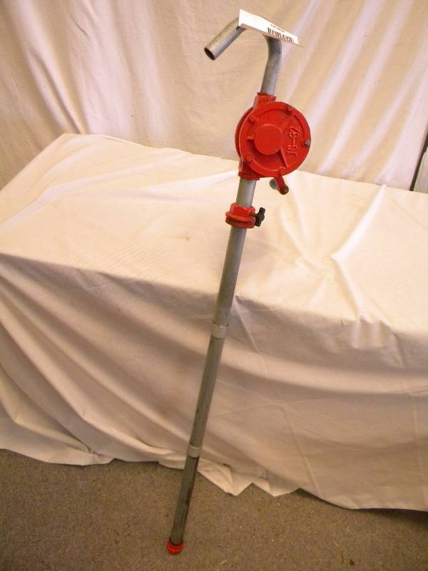 lot 243 image: 55 Gallon Drum Pump