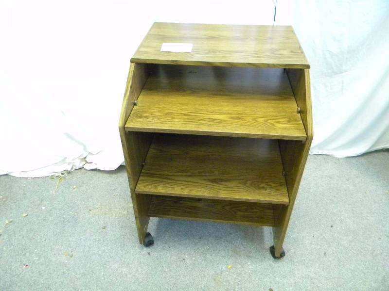 lot 249 image: Rolling Cart