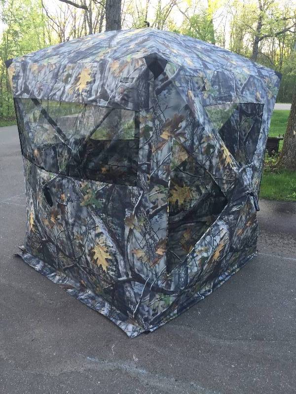 lot 19 image: Invisi-Bull 2-Person Ground Blind