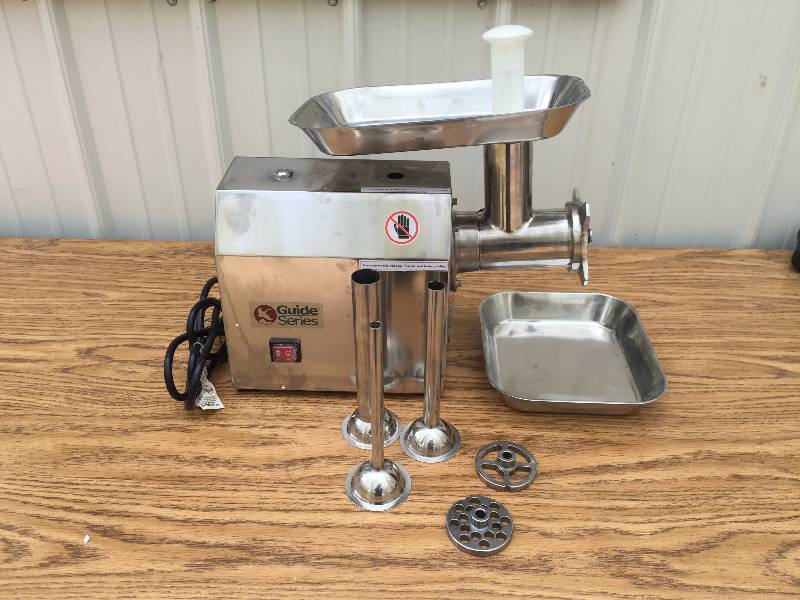lot 40 image: Gander MTN Guide Series Heavy Duty Meat Grinder