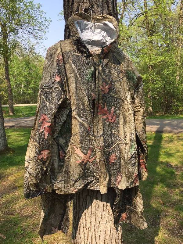 lot 49 image: Huntworth Rain Suit