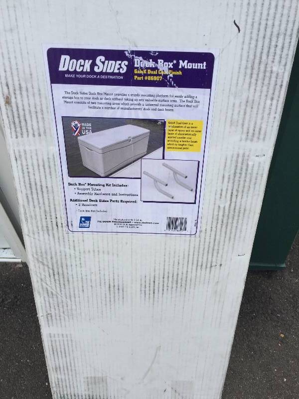 lot 61 image: Dock Sides Dock Box Mount
