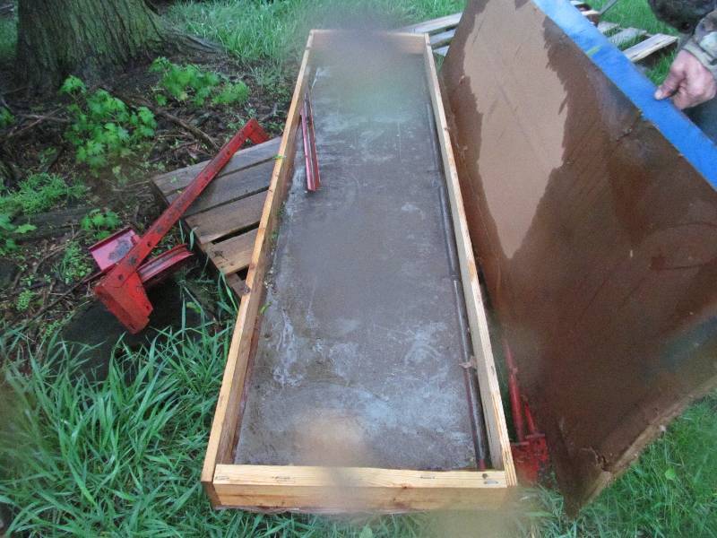 lot 18 image: Combine parts for a 715