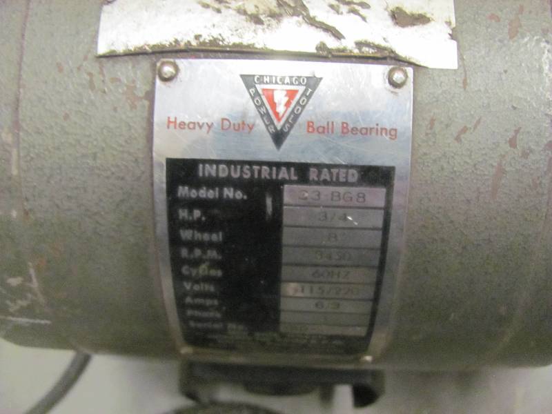 lot 8 image: Grinders