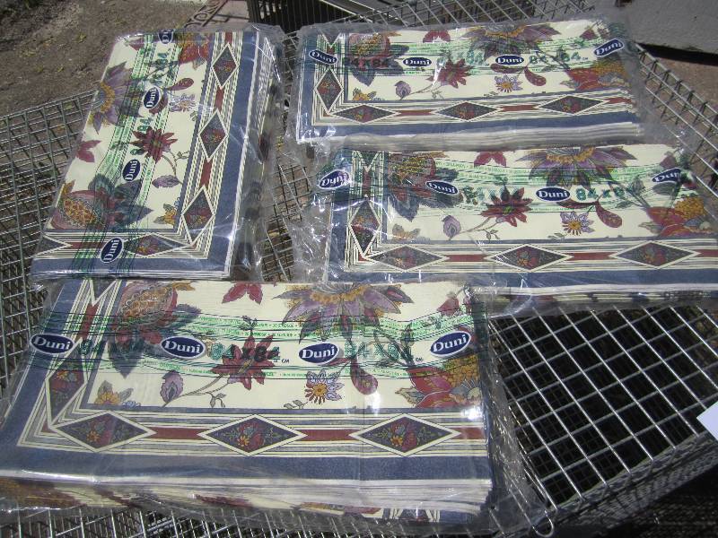 lot 28 image: lot of approx. 70  table covers.  T...