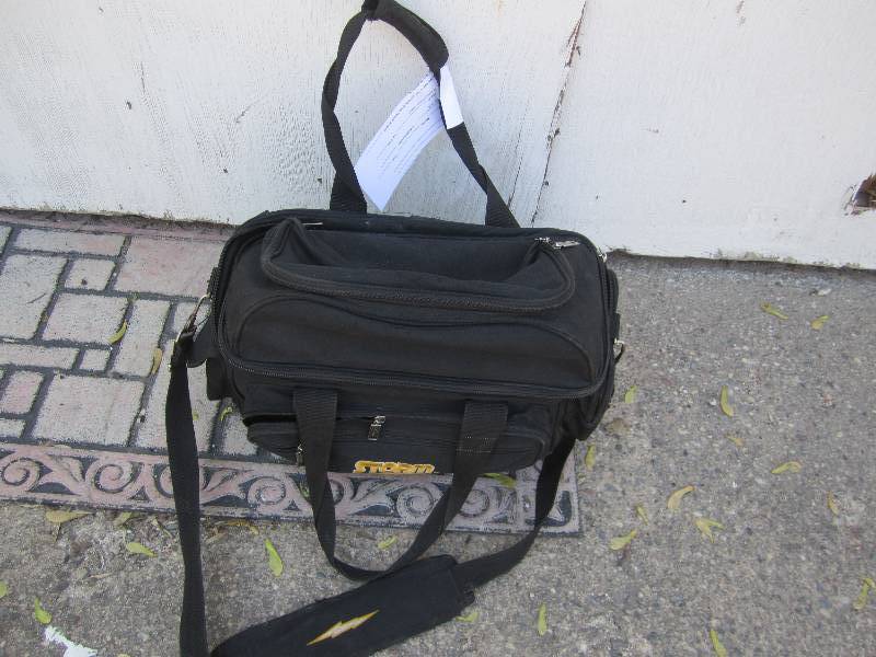 lot 49 image: Bowling bag with 2 balls...