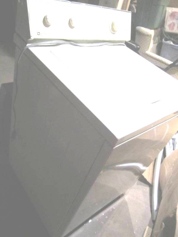 lot 62 image: Maytag washing machine...