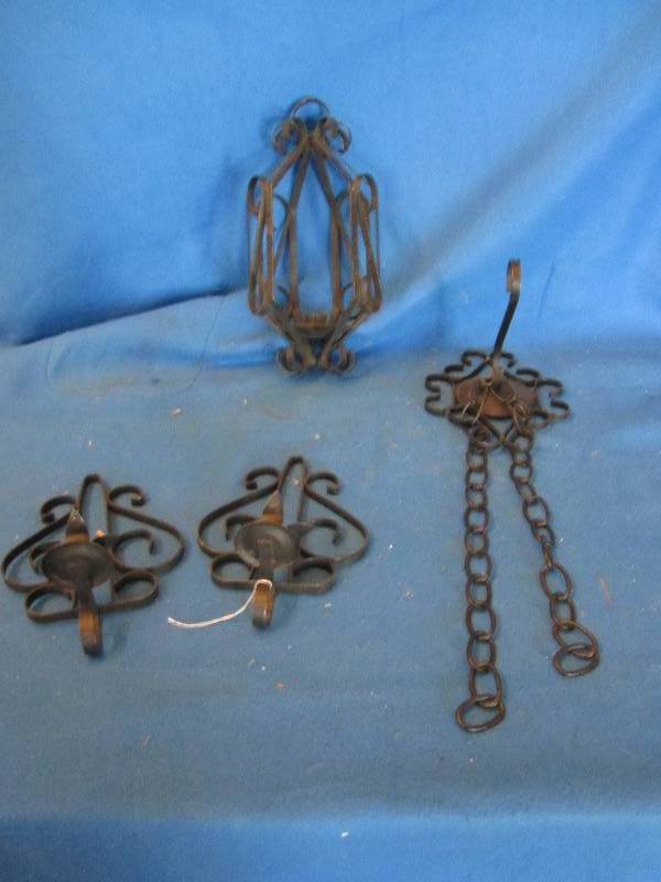 lot 102 image: Wrought iron 4 piece wall dcor...