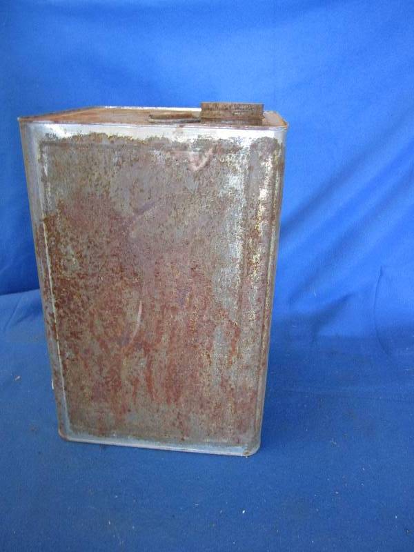 lot 120 image: Vintage metal can 1 x 5.5...