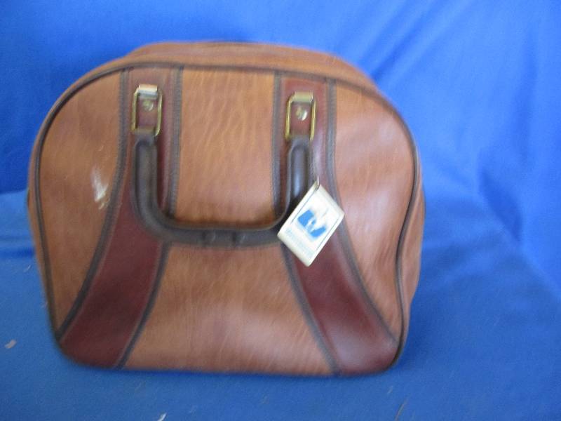 lot 129 image: Vintage bowling bag and ball...