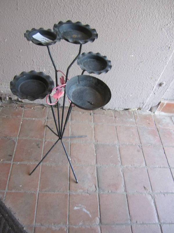 lot 140 image: Metal plant stand, 39 tall...