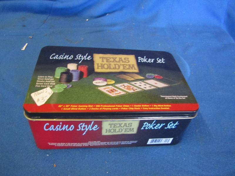 lot 153 image: Casino style texas hold em poker ga...