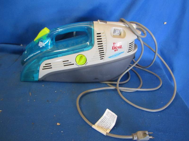lot 90 image: Dirt Devil spot scrubber...