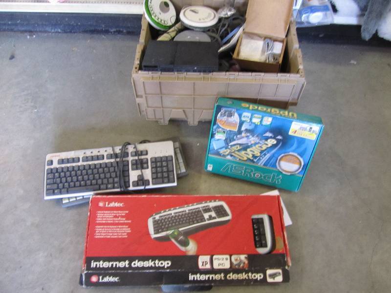 lot 100 image: key boards cd players and other ele...