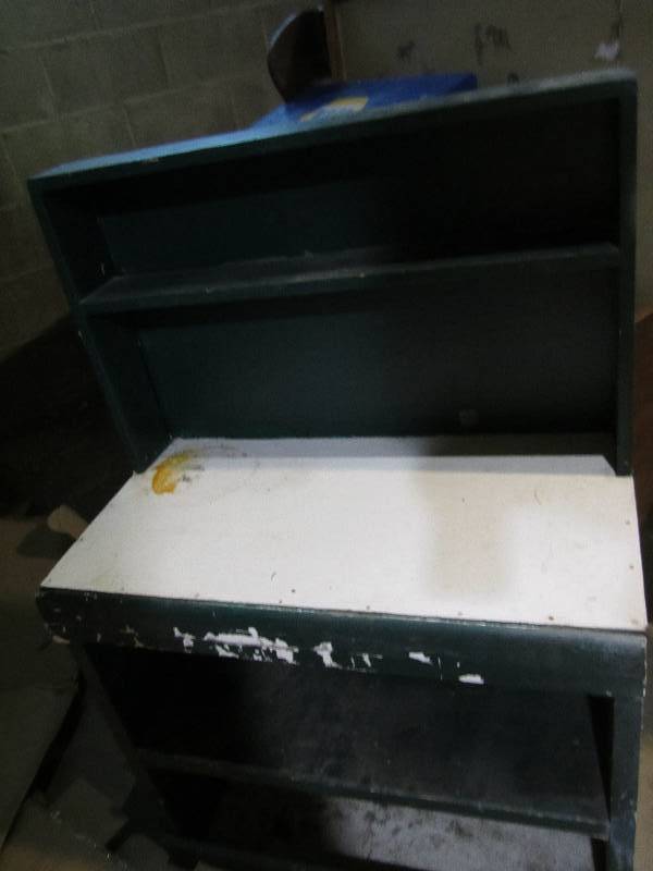 lot 200 image: small green wooden shelf for kids...