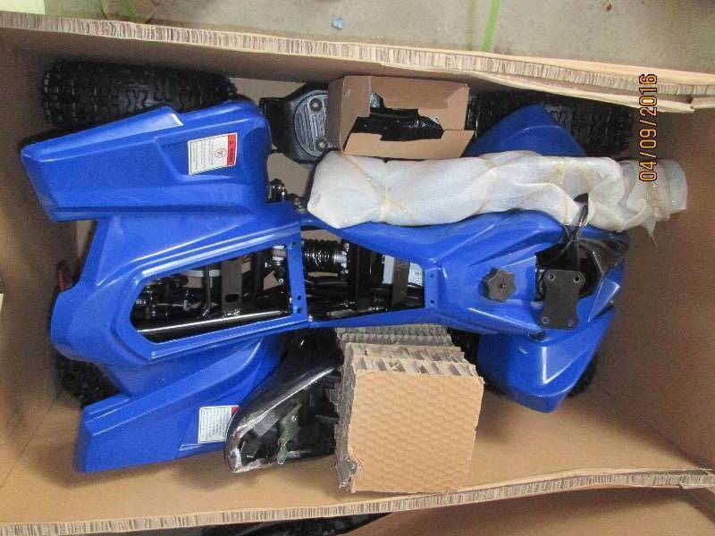 lot 1 image: Brand new in the box MotoTec Mini Q...