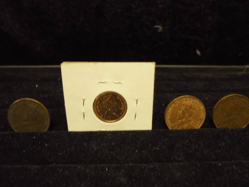 Lot - Canadian Large & Small Pennies