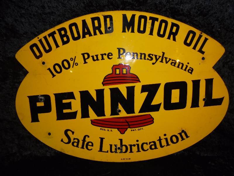 lot 9 image: Vintage Double Sided PENNZOIL Outboard Motor Oil Sign
