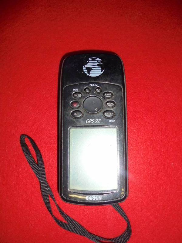 lot 11 image: Garmin GPS 72, works