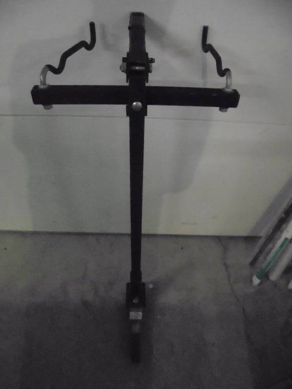 lot 17 image: Ridgid Hitch Bike Rack