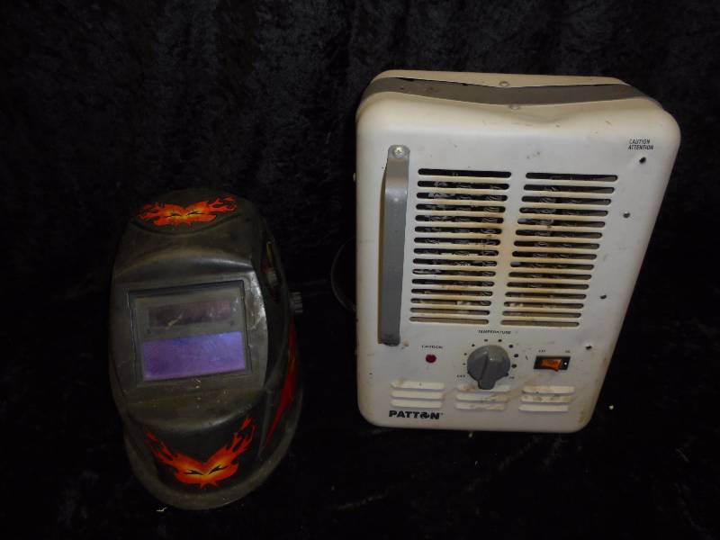 lot 53 image: Lot - Heater & Welding Helmet