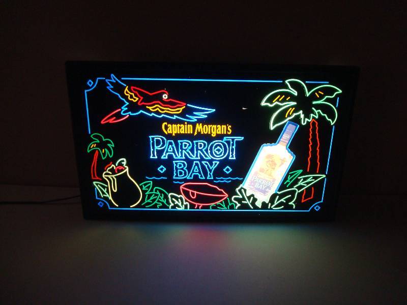 lot 8 image: Captain Morgans Parrot Bay Lighted Sign, Works Good
