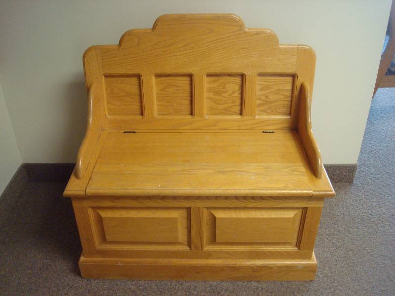 lot 15 image: Wood Storage Cabinet Bench, Used, Some Wear