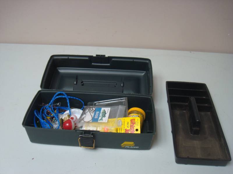 lot 43 image: Fishing Tackle Box With Some Items
