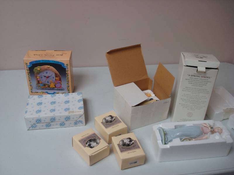 lot 63 image: Lot Of New In The Box Figurines