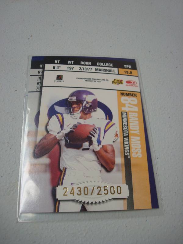 lot 76 image: Limited Randy Moss And Cris Carter Minnesota Vikings Football Card