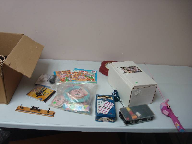 lot 108 image: Box With Some Mixed Items