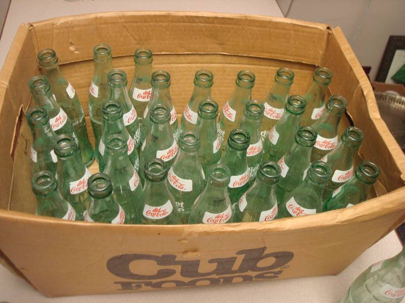 lot 122 image: Box Filled With Empty Soda Bottles