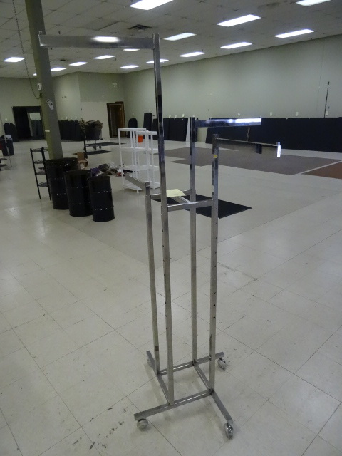 Clothing Fixture