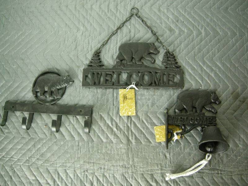 3 Metal Bear Hangers