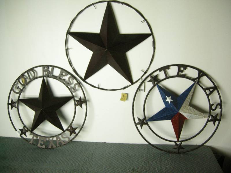 3 Texas Star Metal Hangers