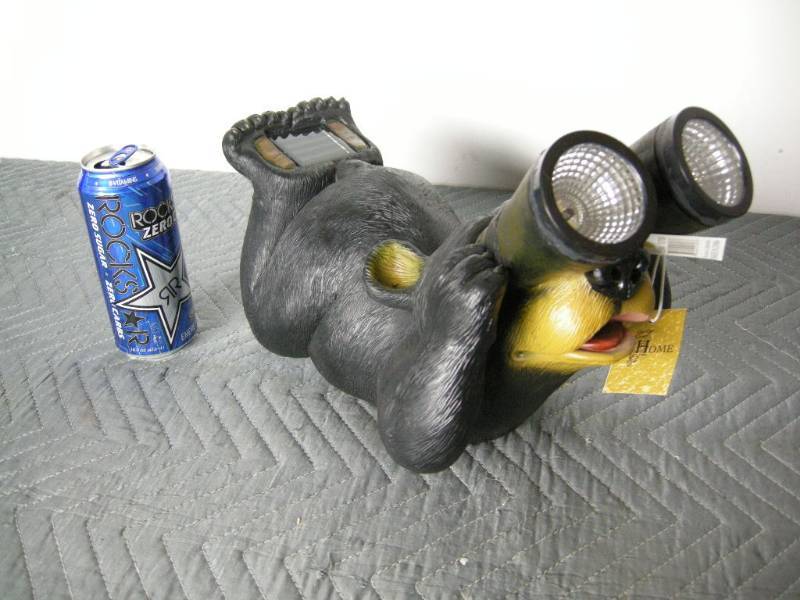 Bear Holding Binoculars Solar Light