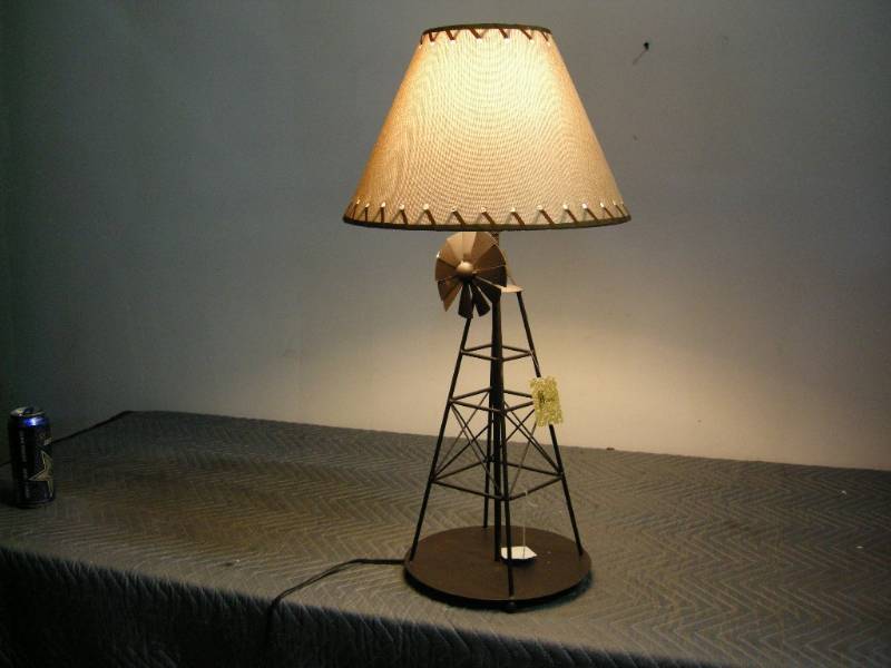 Metal Windmill Lamp
