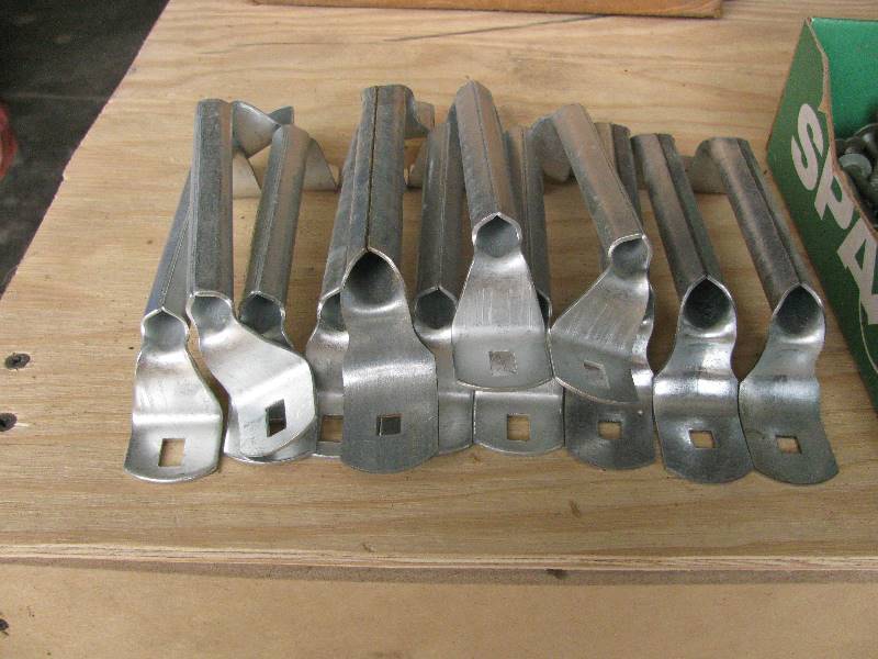 14 by 4 Tork Head Screws