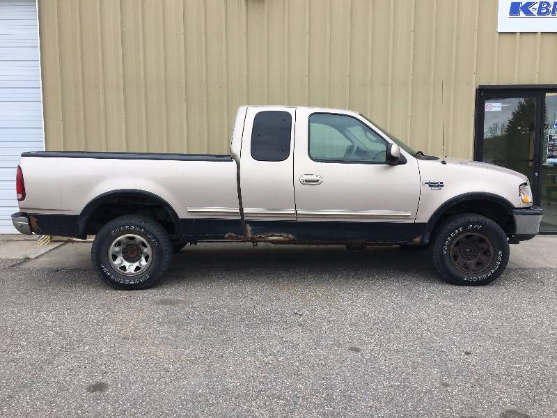 1998 FORD F250 XLT 4X4 3RD DOOR EXT CAB SHORT BOX