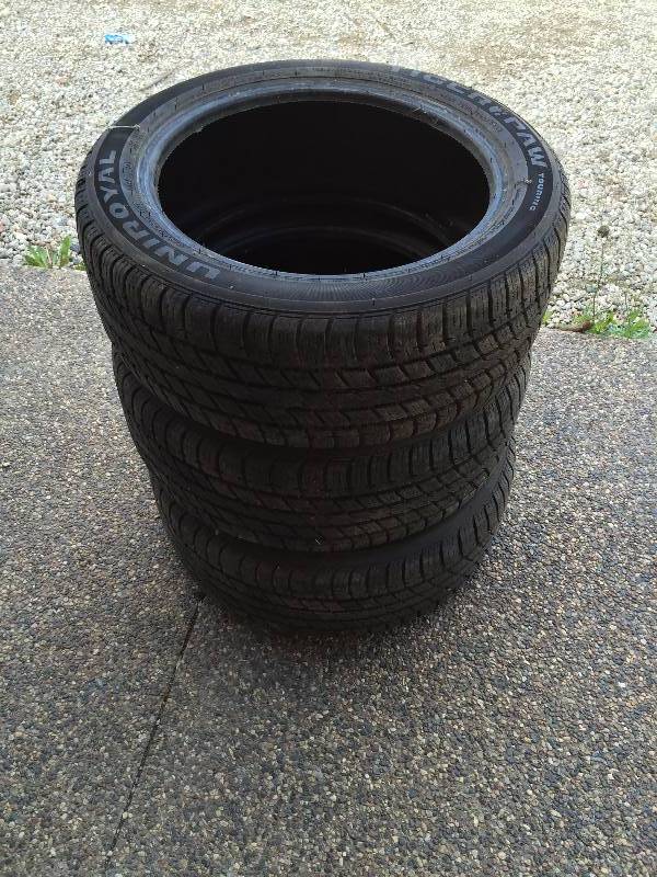 3 Uniroyal Tiger paw Tires 21550R17 Like NEW