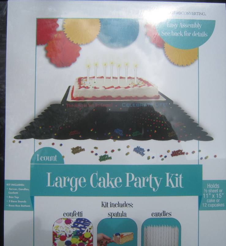 lot 202 image: Large Cake Party Kit