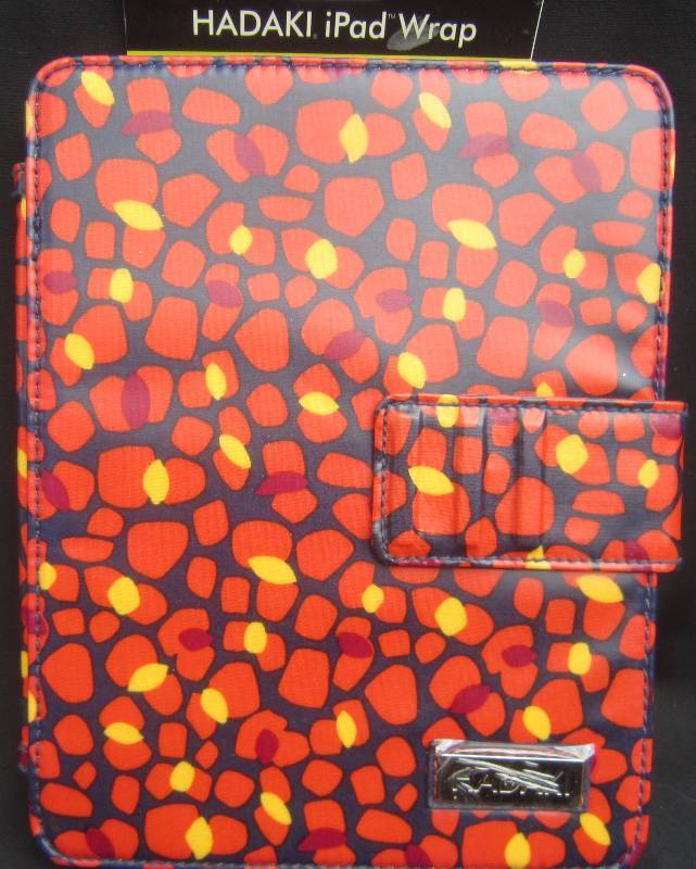 lot 205 image: HADAKI - I PAD WRAP ,
