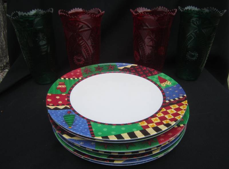 lot 225 image: NEW LOT 4 VASES AND 8 HOLIDAY PLATES