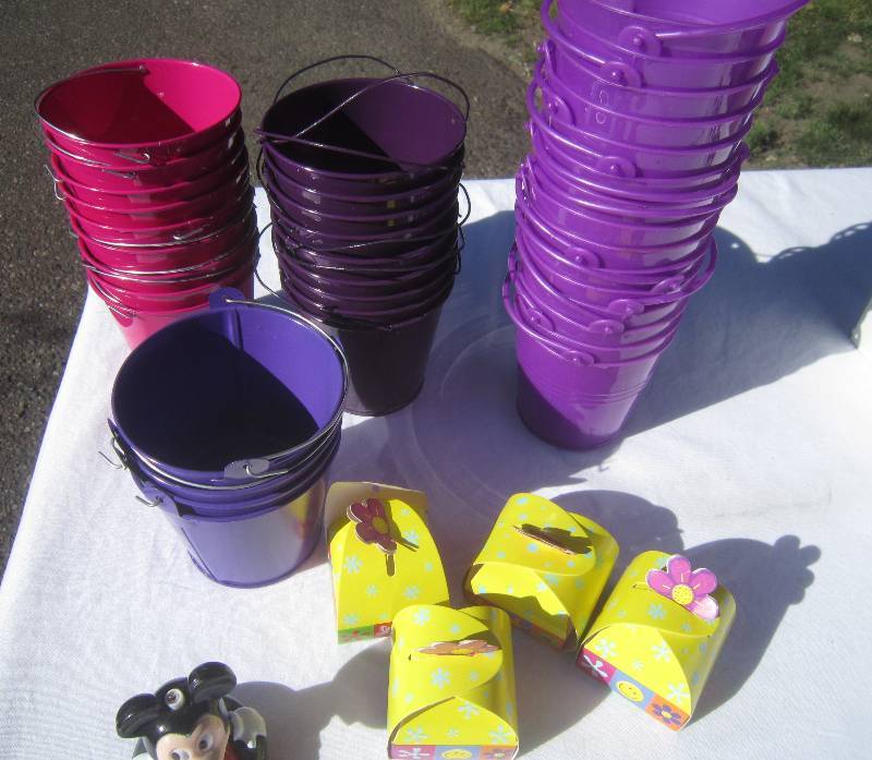 lot 192 image: NEW -- BOX LOTS - GREAT FOR GARAGE SALES, FLEA MARKETS OR STORE