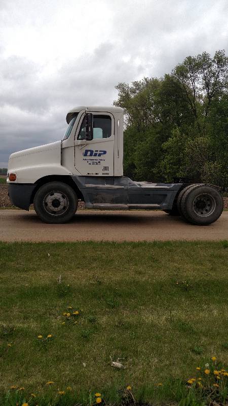 2000 freightliner