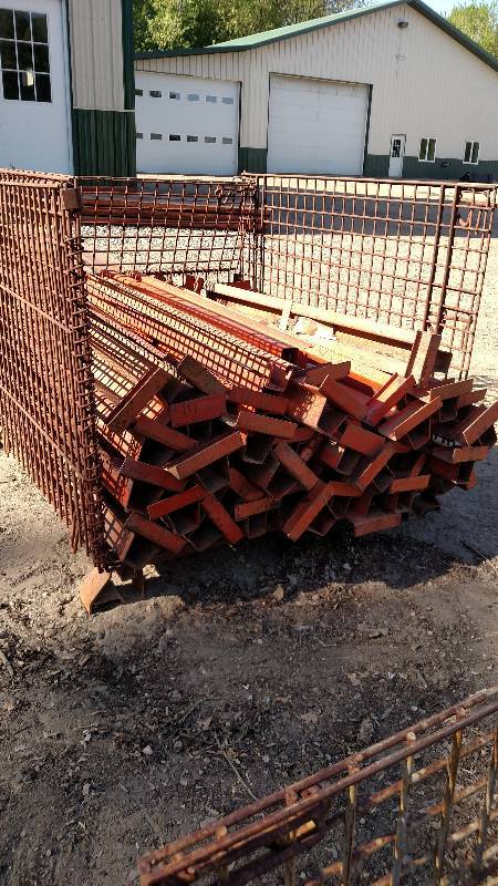 Approx 30 - 4 pallet racking supports