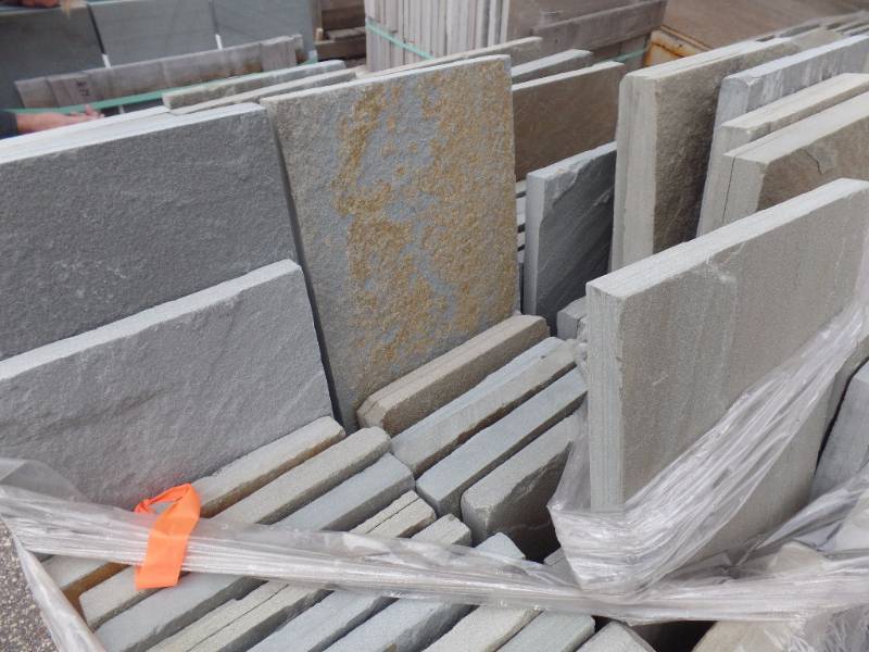 lot 13 image: Bluestone Paver Stone